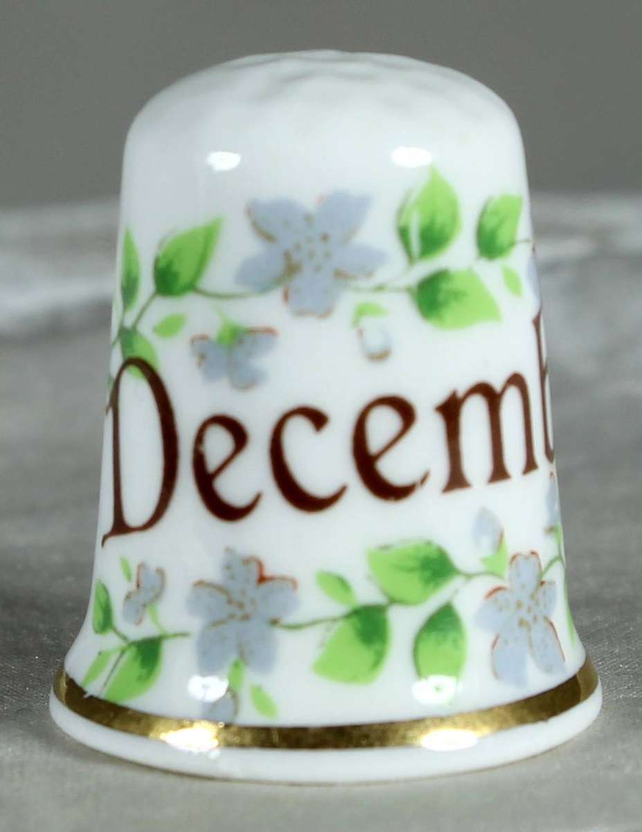 Thimble - December with green flowers