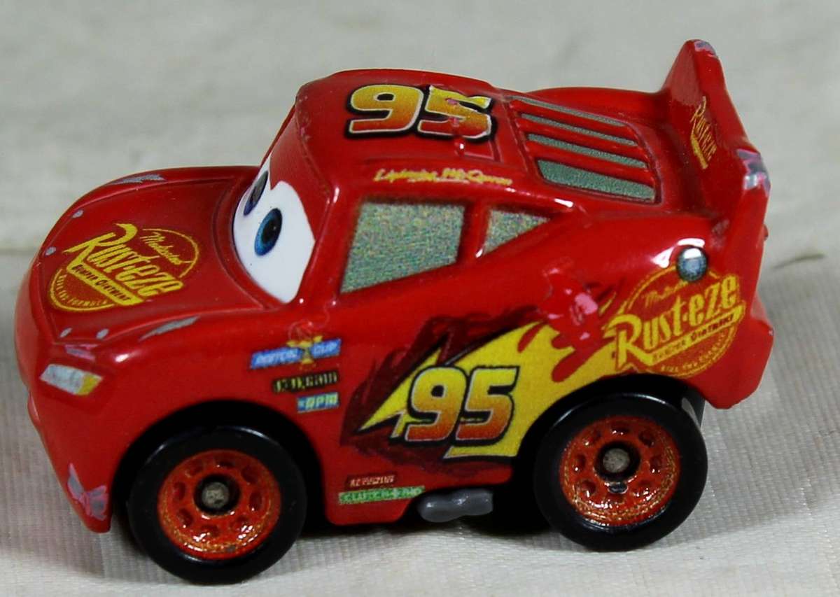 Disney - Mattel - Lightning McQueen