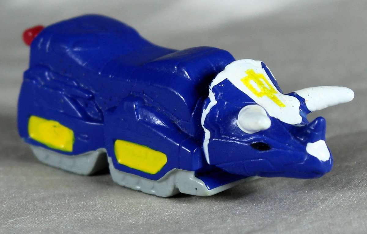 Micro Machines - Power Rangers - Triceratops Zord