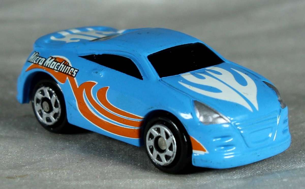 Micro Machine - Hasbro - Blue car