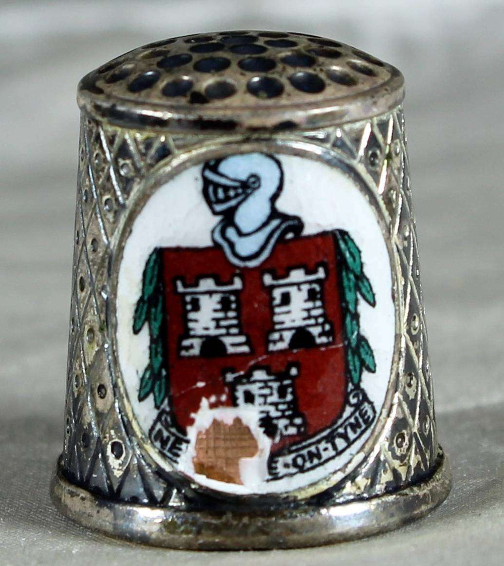Silver plated thimble - Tyne bridges