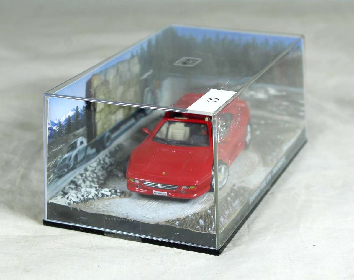 James Bond 007 #10 Ferrari F355 - Golden eye