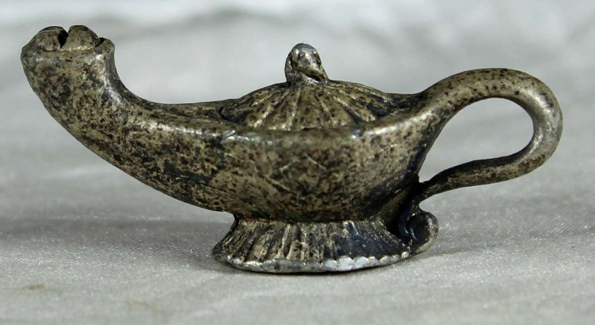 Miniature metal Genie lamp