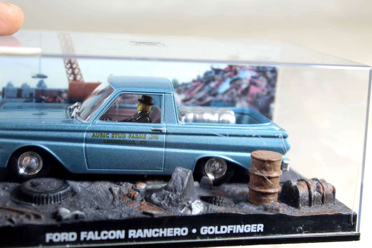 James Bond 007 #76 Ford Falcon Ranchero - Goldfinger