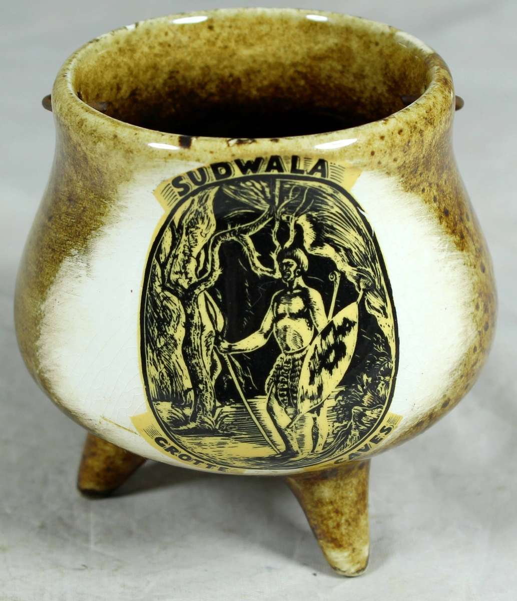 Sudwala caves - small 3 legged pot