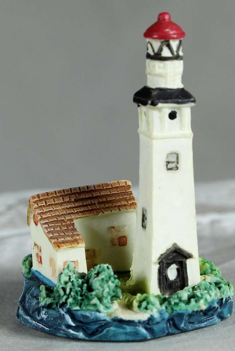 Miniature molded light house