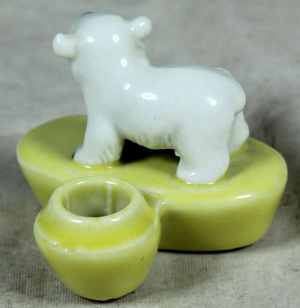 Wade miniature candle holder with polar bear