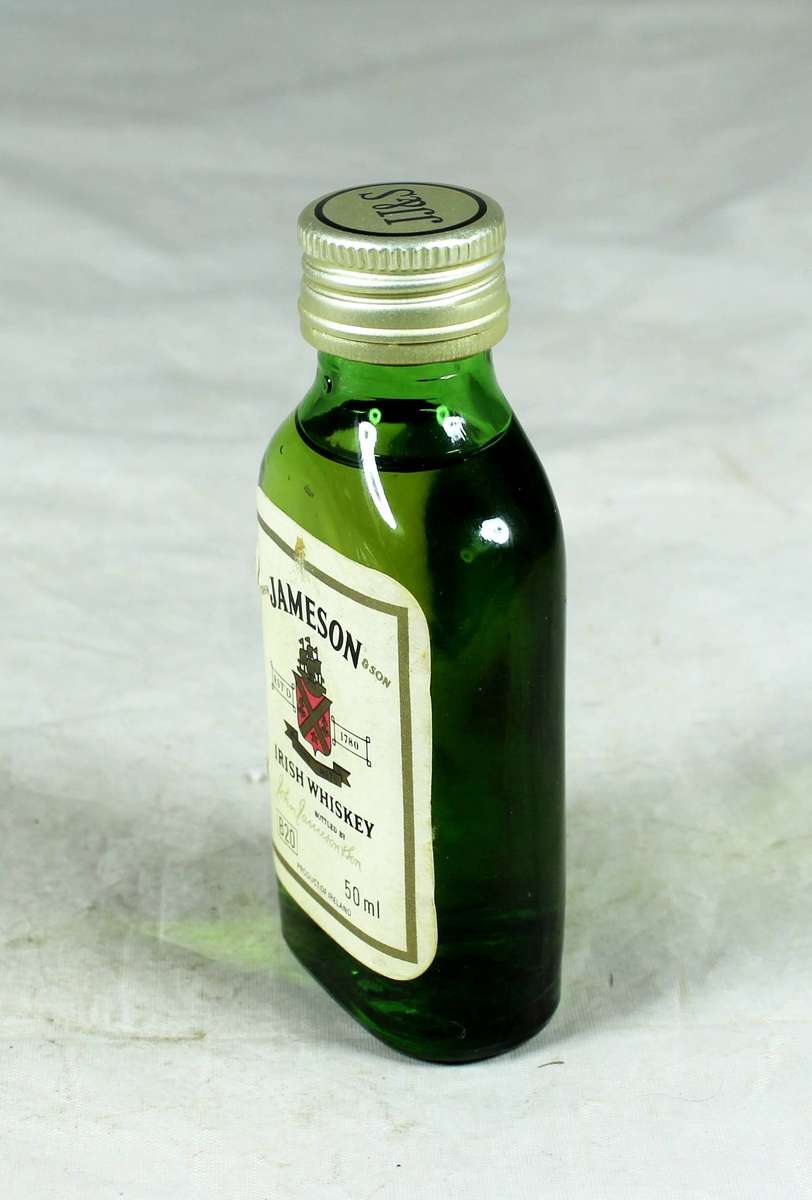 Mini liquor bottle - Jameson Irish whisky