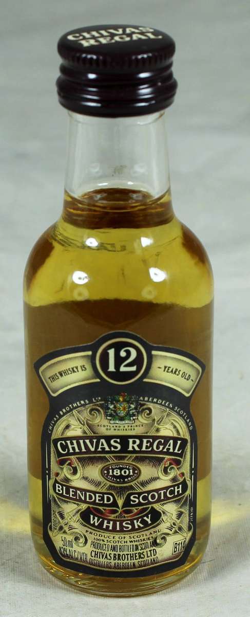 Mini liquor bottle - Chivas Regal (12 Year)