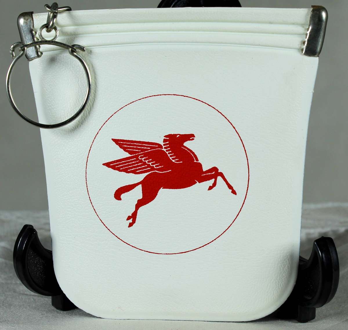 Keyring - Mobil Pegasus pouch