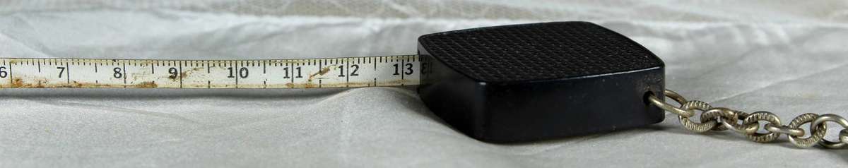 Keyring - Mazda rotary engine logo - measuring tape