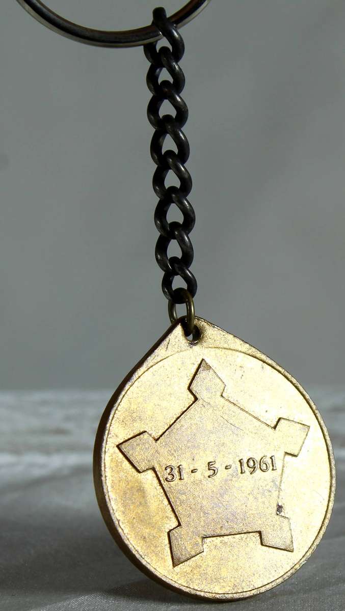 Keychain - Commemorative Medallion 31 May 1961