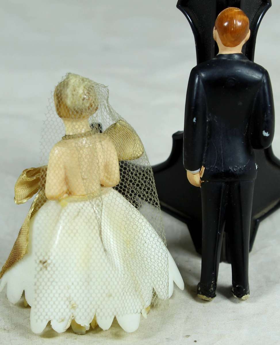 Wedding cake toppers - hard plastic