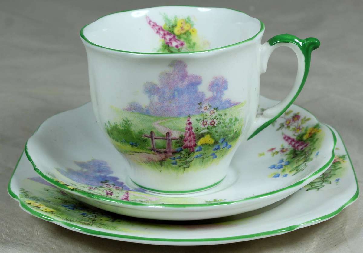 Royal Albert trio - Meadowside