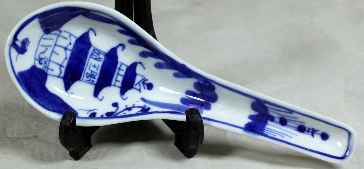 Chinese soup spoon