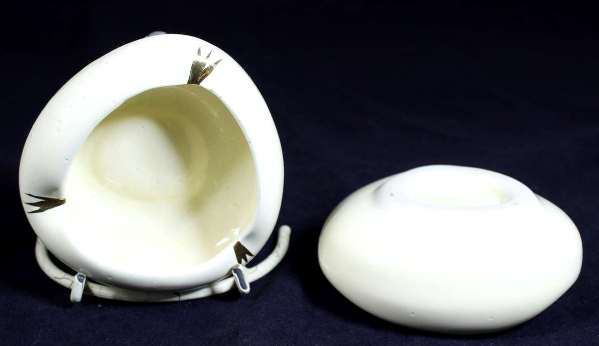 Pair of creme & gold ashtrays