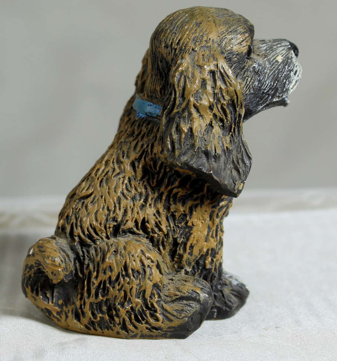 Spaniel puppy  sitting