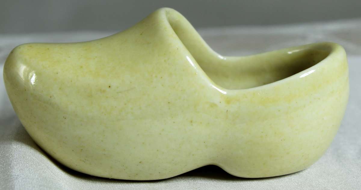Miniature Dutch shoe
