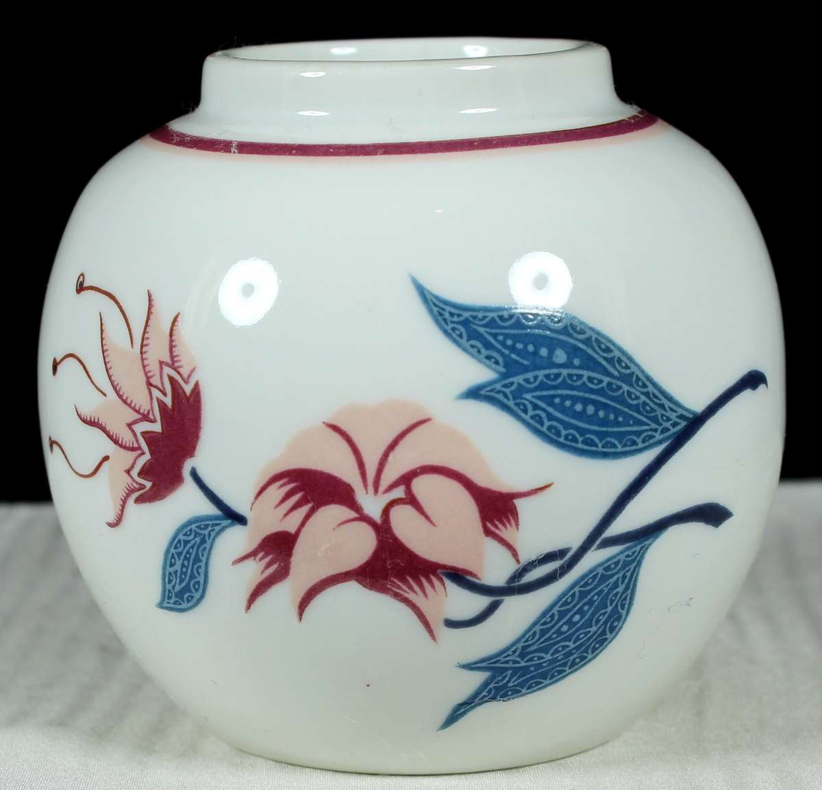 Elizabeth Arden Pavillion - small jar