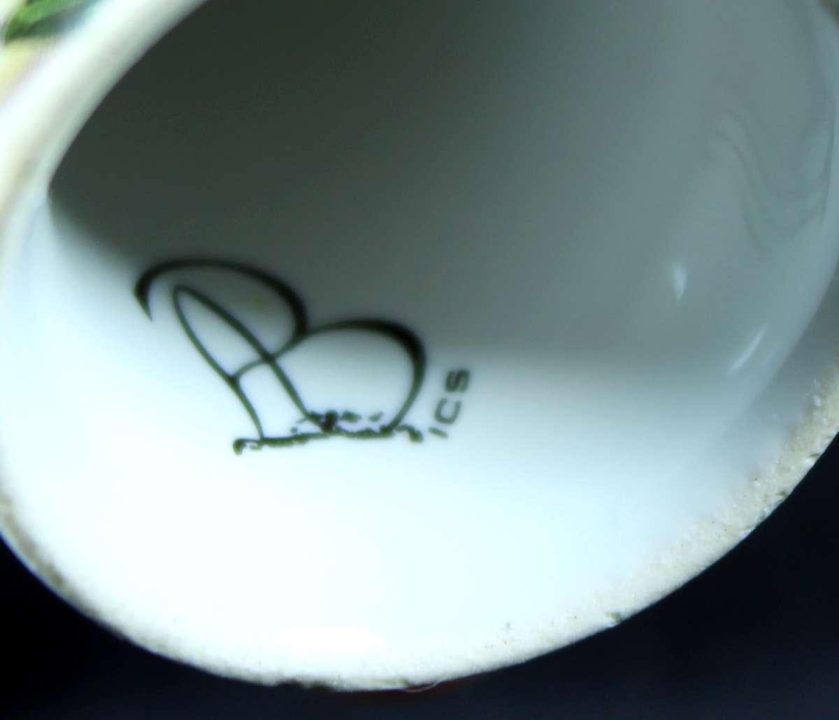 Porcelain thimble - AB - clown