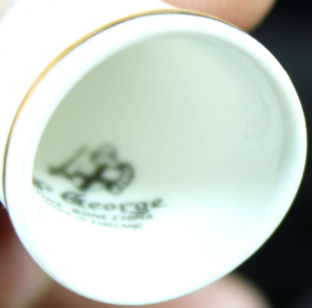 Royalty Thimble - St George - Queen Elizabeth II