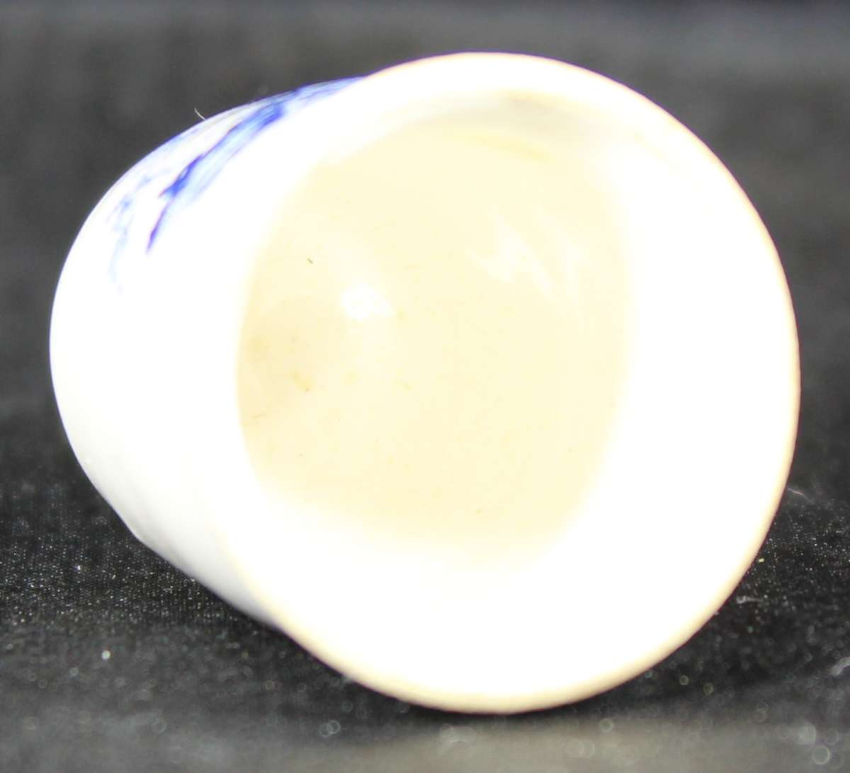 Porcelain Blue & White Thimble - Dutch Windmill