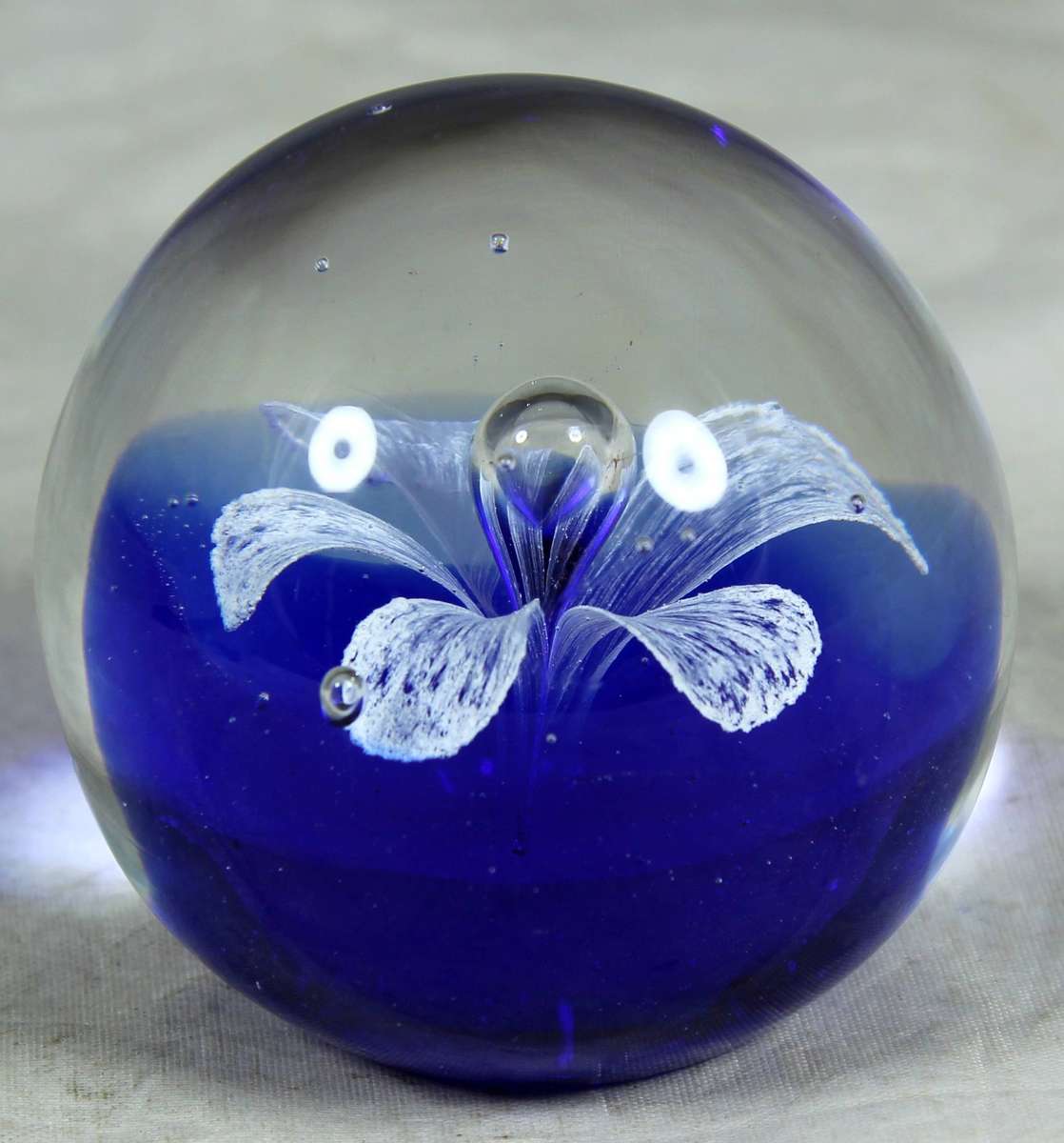 Murano paperweight - blue with white flowers