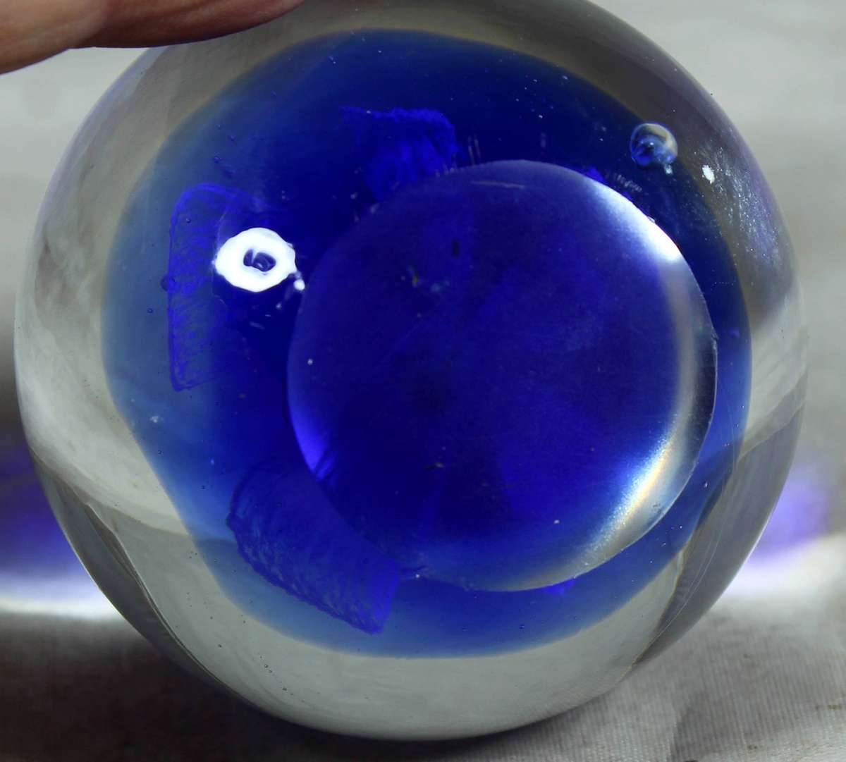 Murano paperweight - blue with white flowers