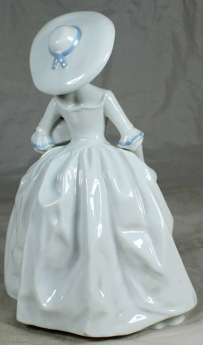 Elizabeth Arden - Southern Heirlooms - figurine