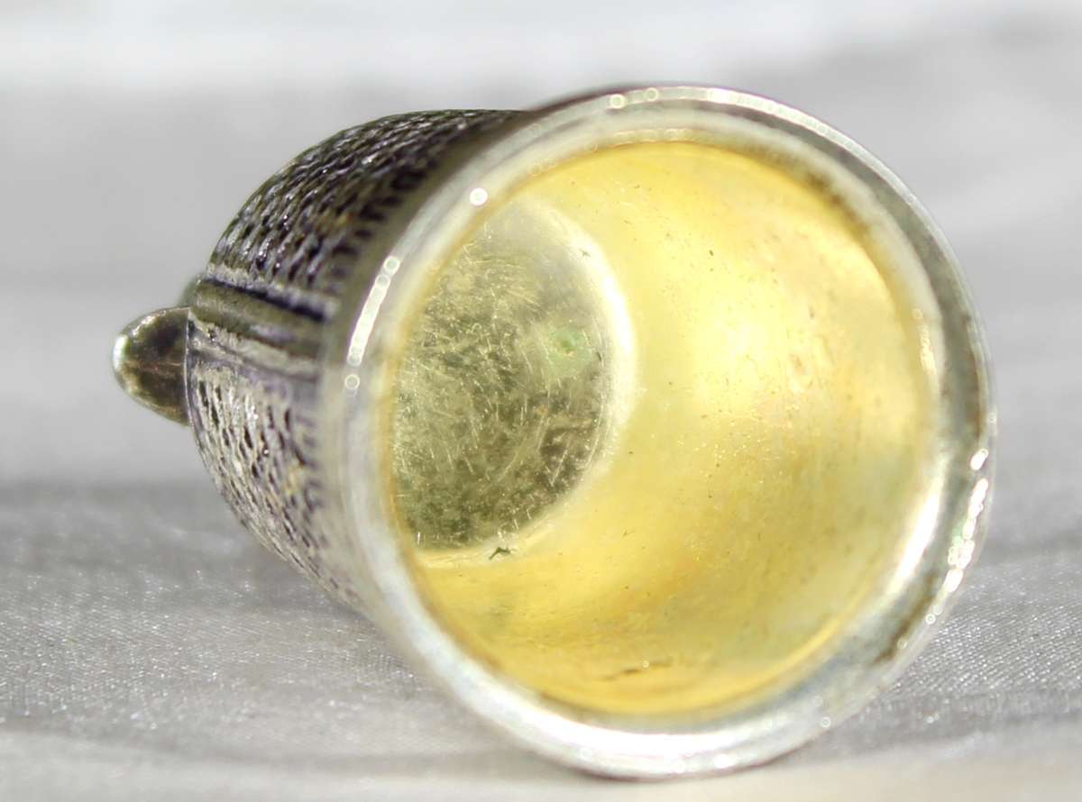 Metal Thimble - Snail