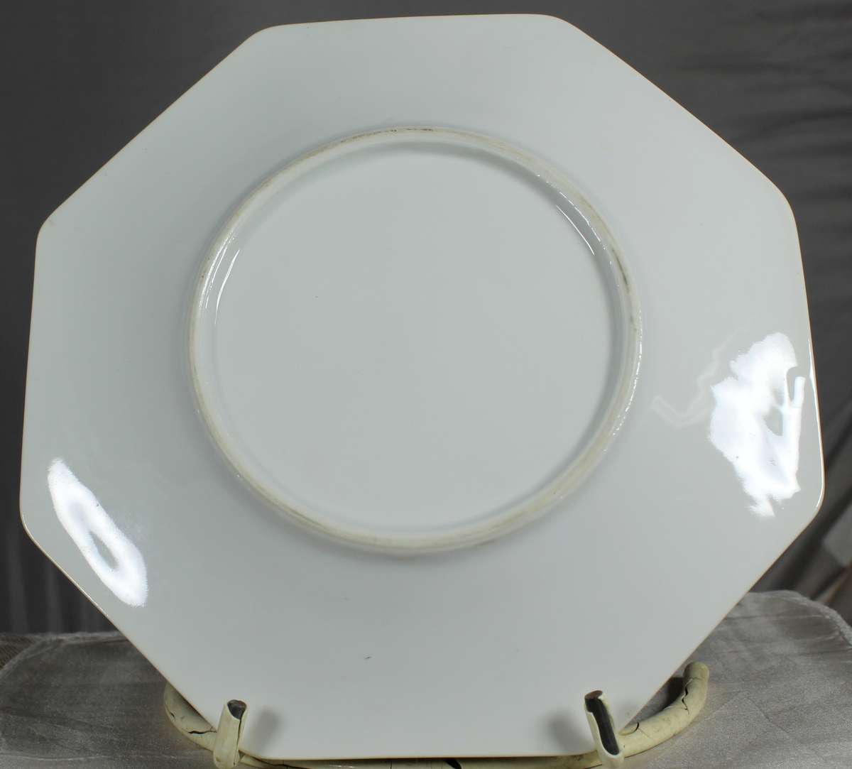 Imperial look a like - Octagonal blue, white & gold plate