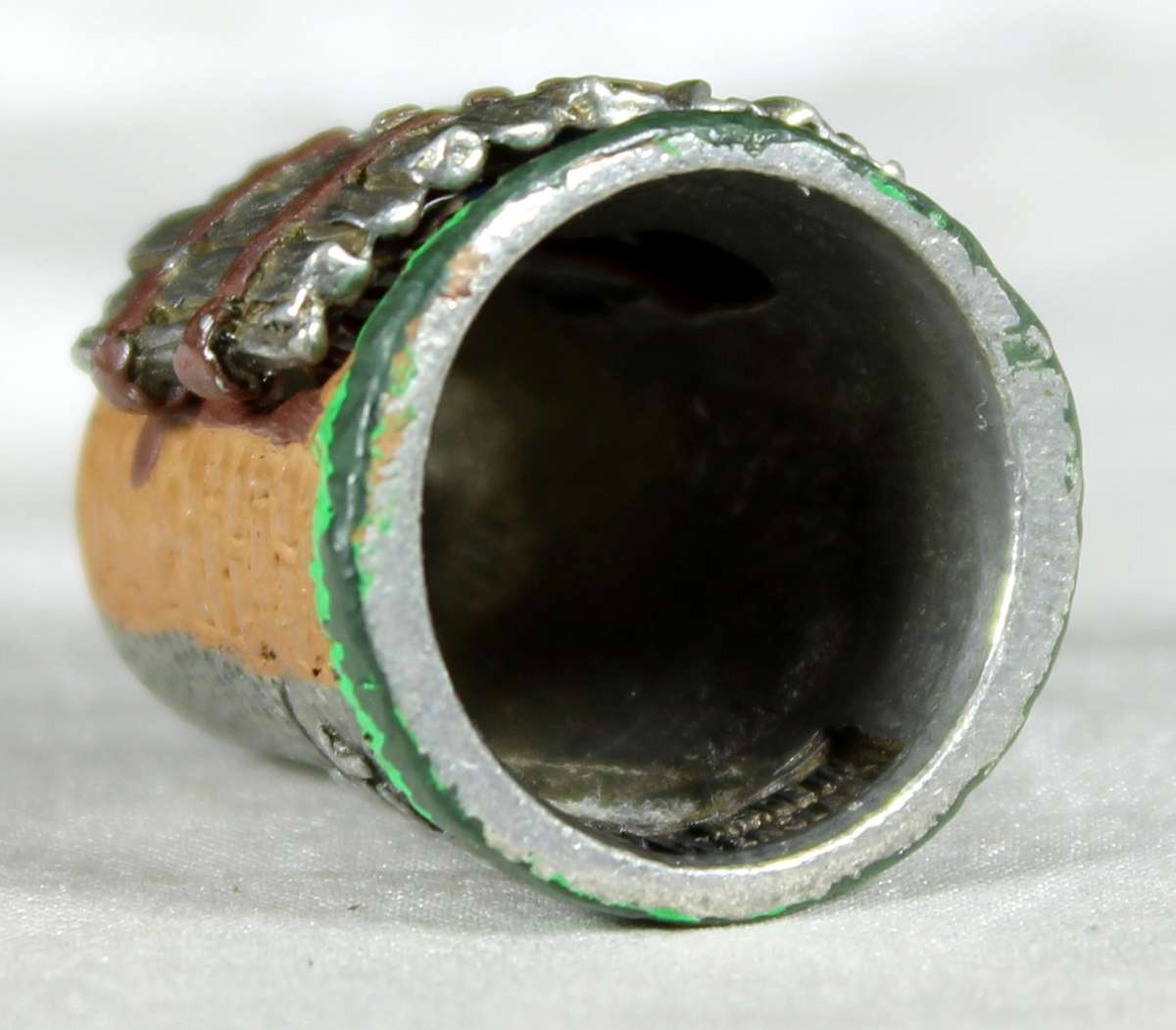 Metal Thimble - Stable Door - Mother and Child