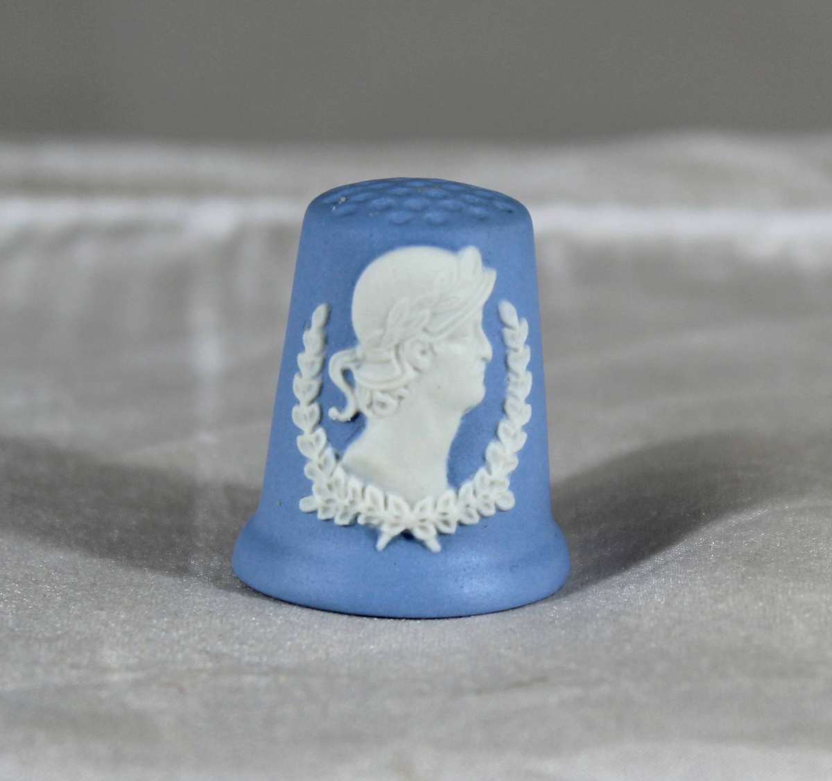 Wedgwood Blue Jasperware Thimble - Kings & Queens of England - William I