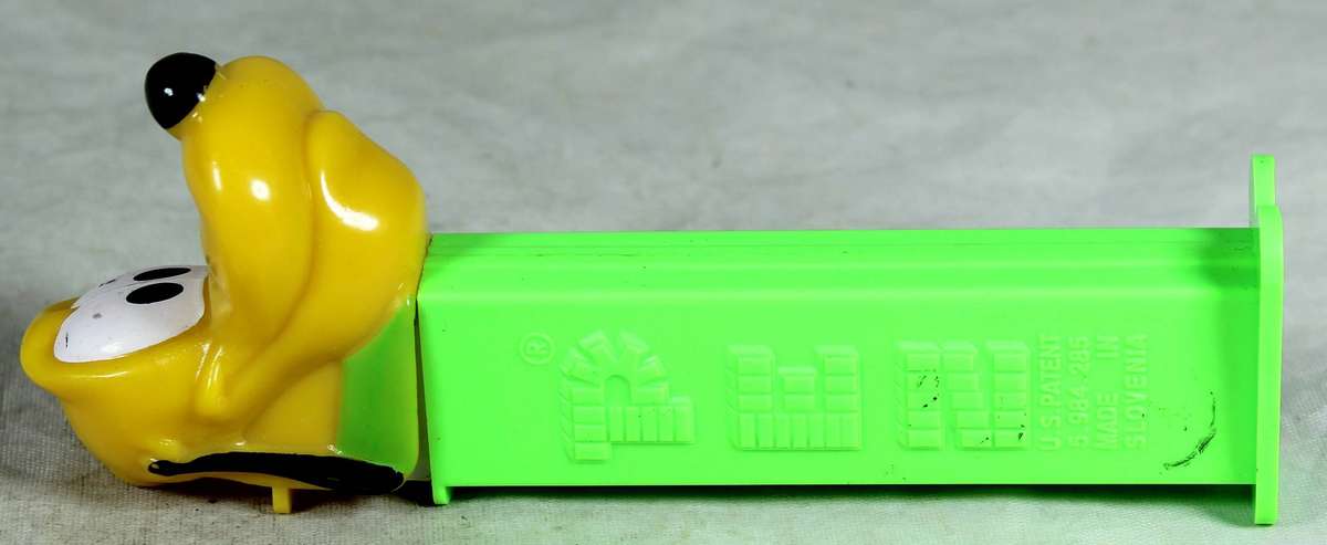 Collectible PEZ candy dispenser - Pluto