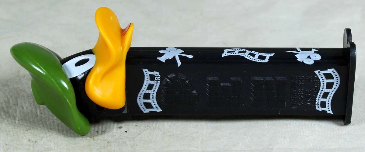 Collectible PEZ candy dispenser - Daffy Duck