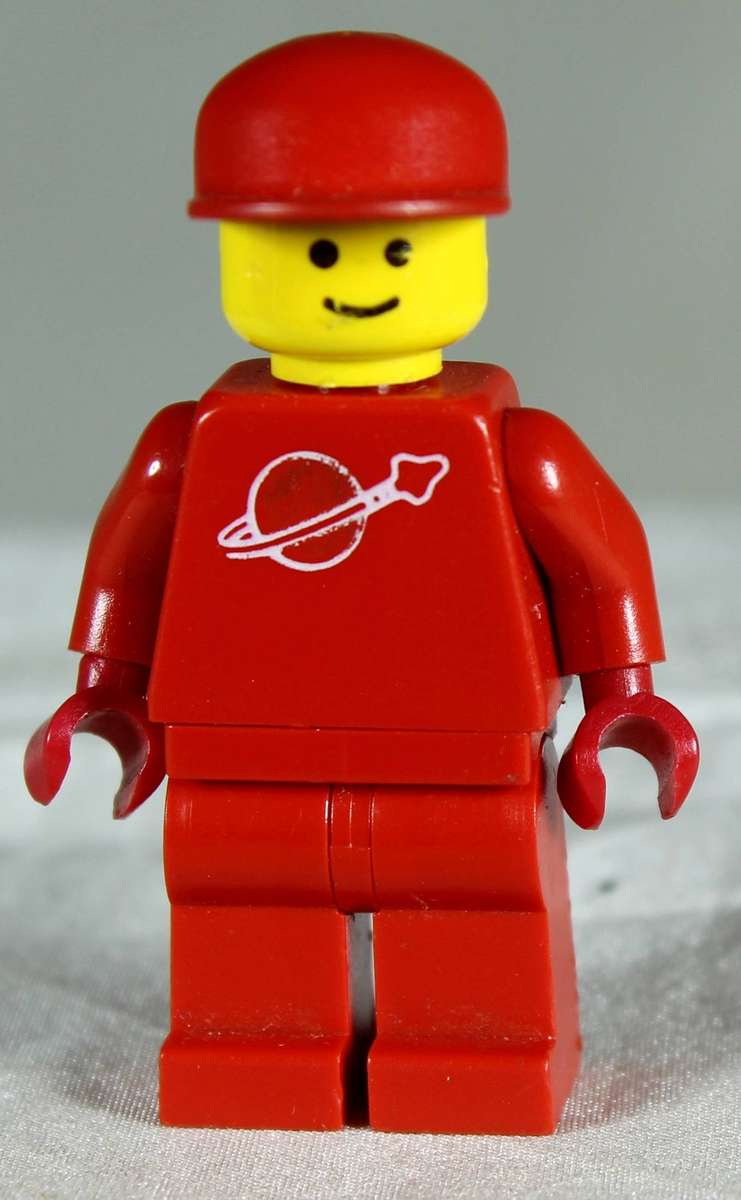 Lego mini figurine - Classic spaceman  with cap (sp005)