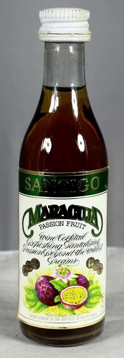 Mini liquor bottle - Santigo - Maracuja passion fruit