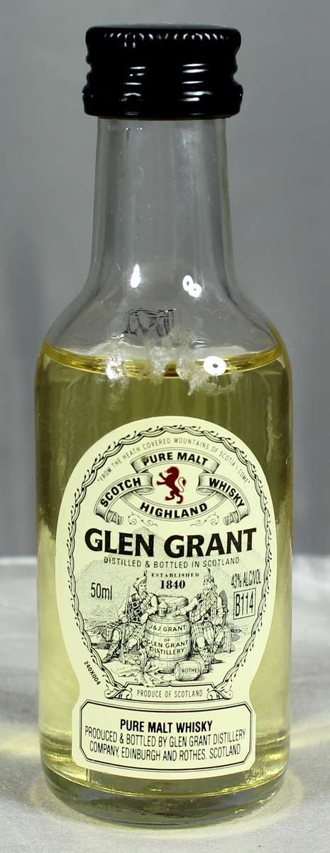 Mini liquor bottle - Glen Grant whisky