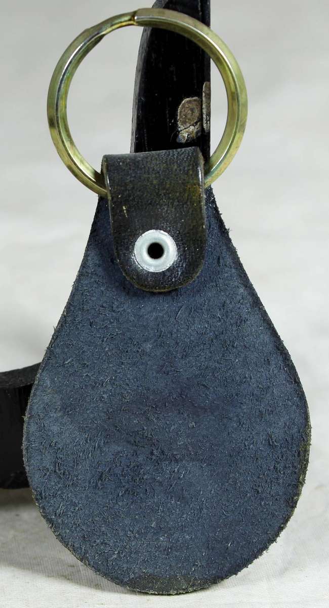Collectible keyring - pair of fish on leather