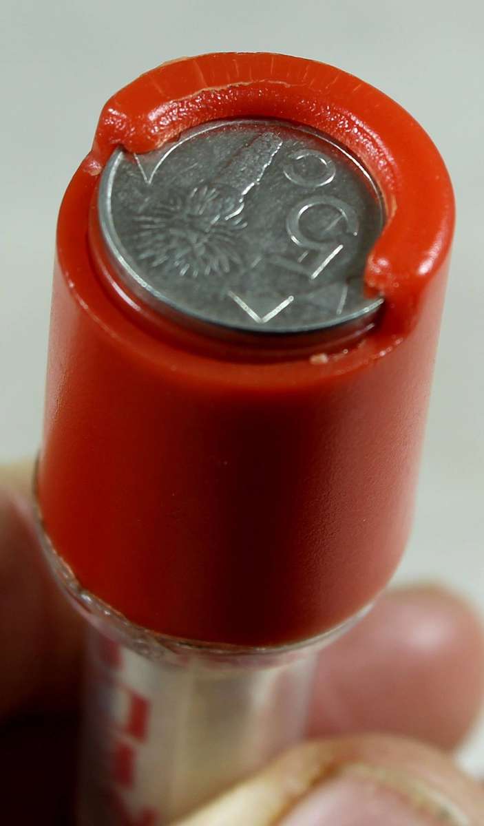 Collectible keyring - Medi key coin dispenser with 5c Namibia