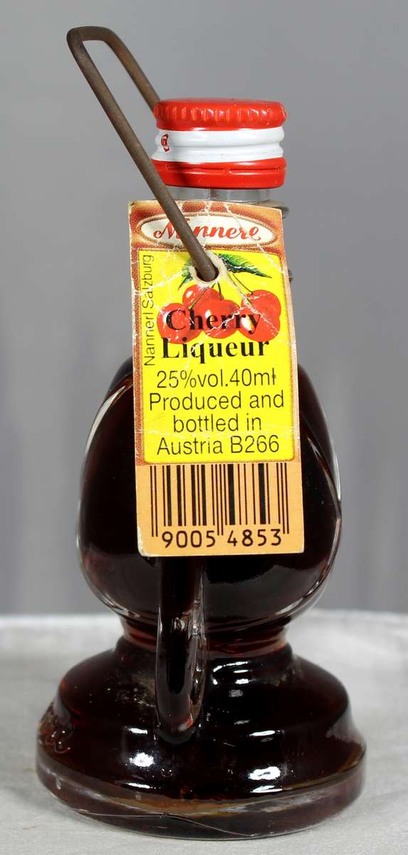 Mini liquor bottle - Nannerl  cherry liqueur