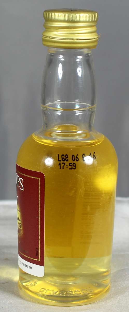 Mini liquor bottle - Three Ships whisky