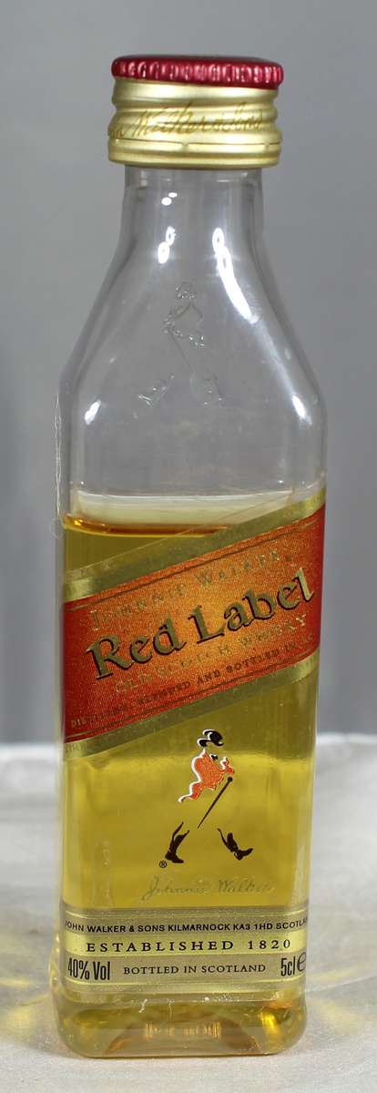 Mini liquor bottle - Johnnie Walker - Red whiskey