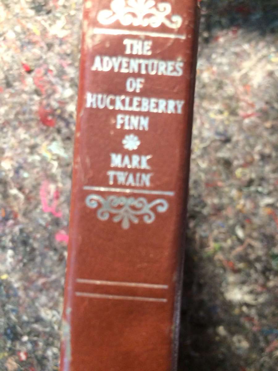 The Adventures of Huckleberry Finn - Mark Twain (1981 Hardcover)