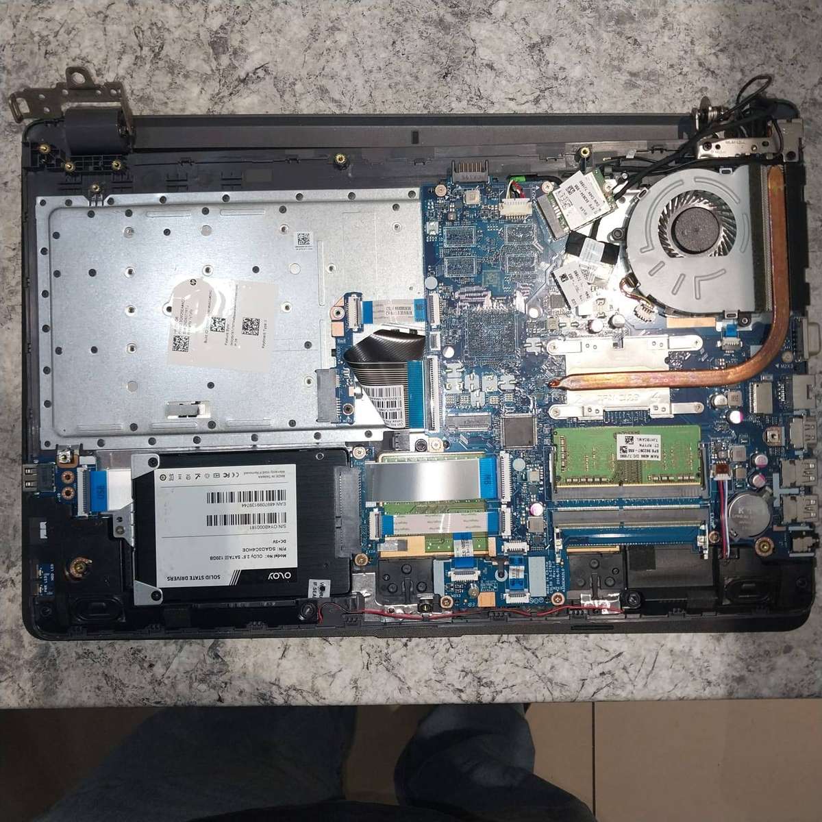 HP 250 G6 laptop - for parts