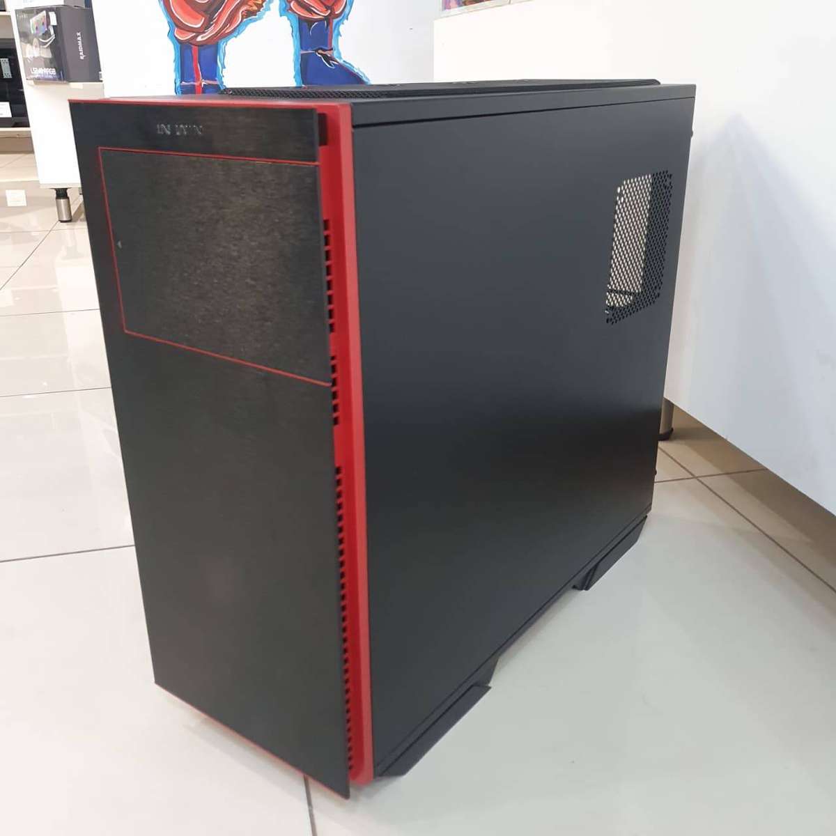 In win 707 Full Tower chassis