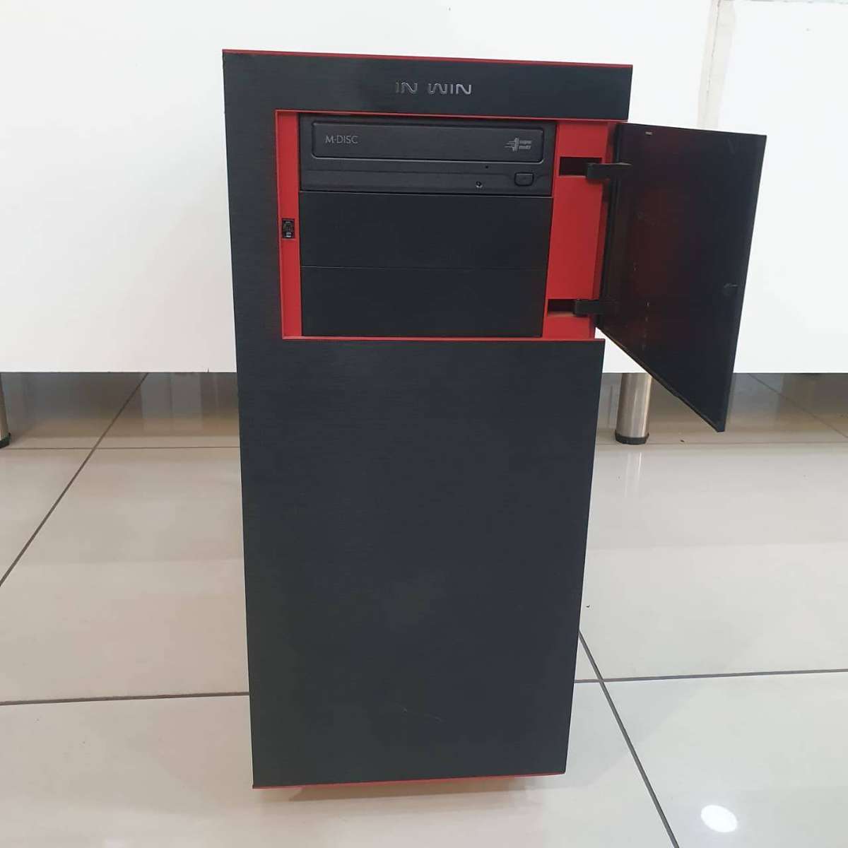 In win 707 Full Tower chassis