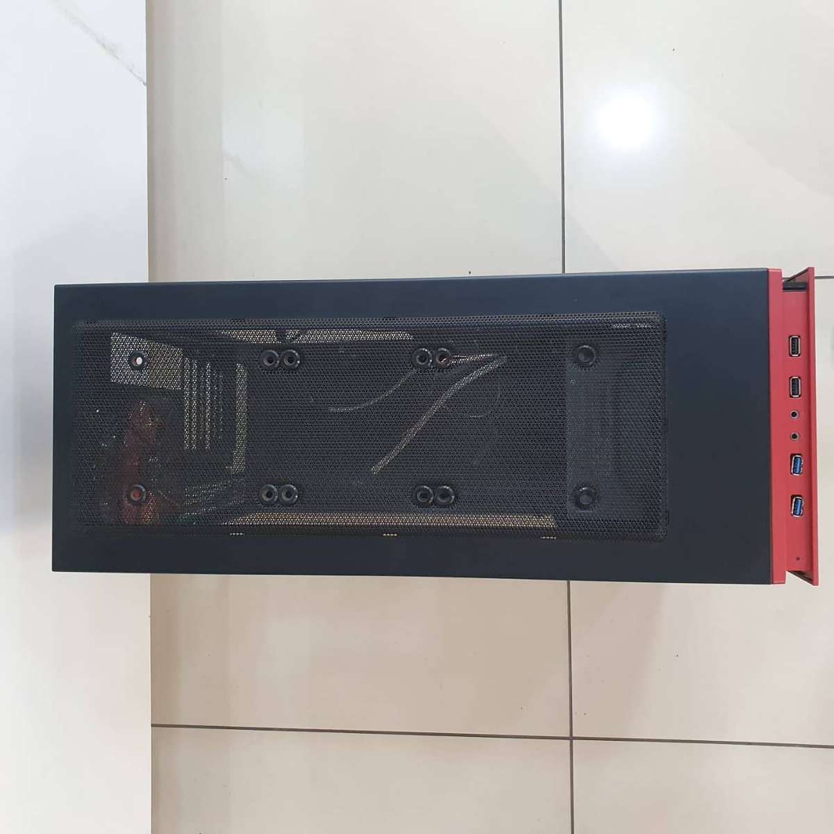 In win 707 Full Tower chassis