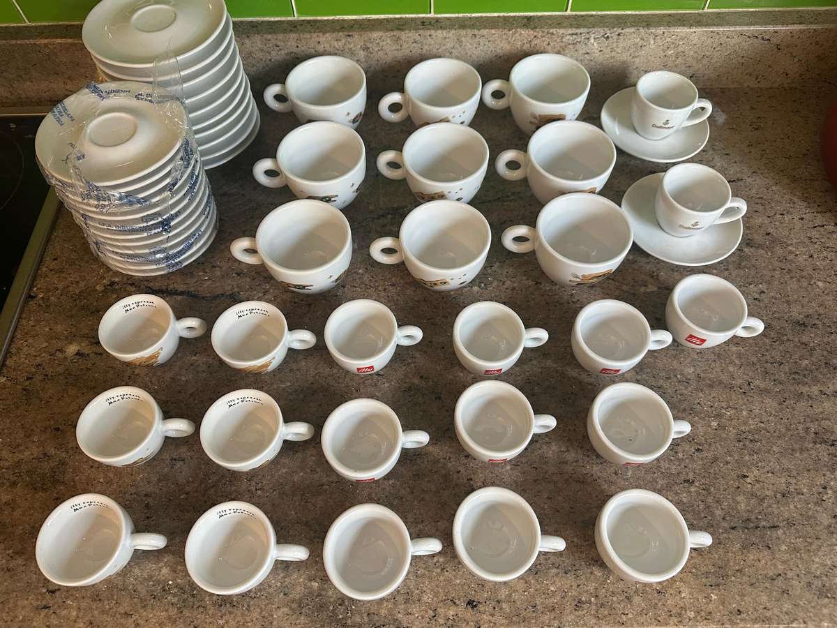 Huge illy Coffee Cup Collection  Max Petrone Art + Classic illy + BONUS Dallmayr (57-Piece Lot)