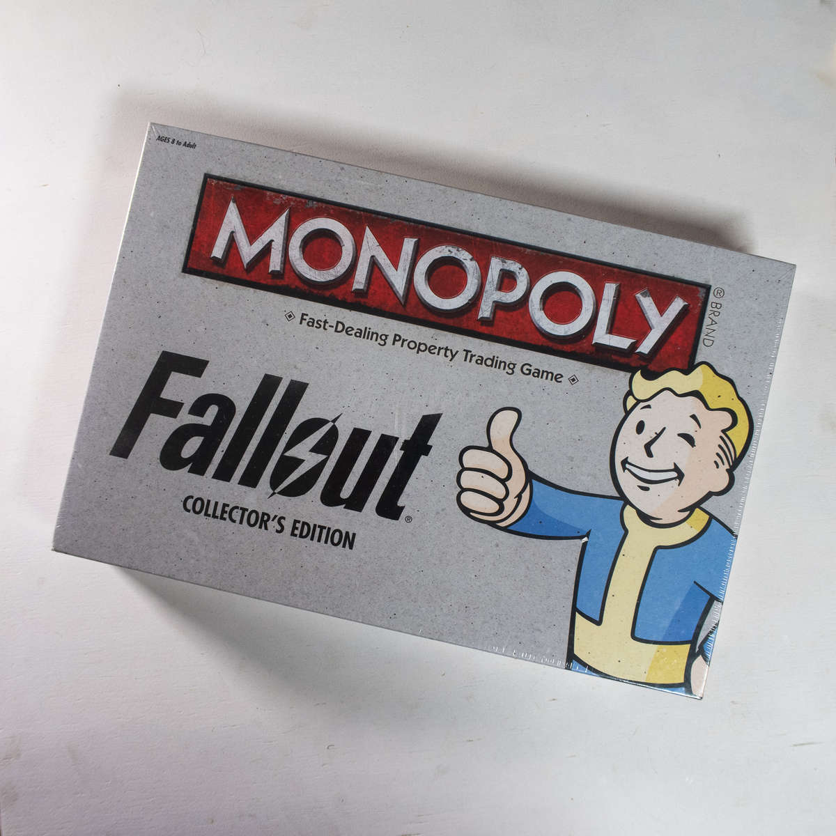 Rare - Sealed Fallout Monopoly Collectors Edition